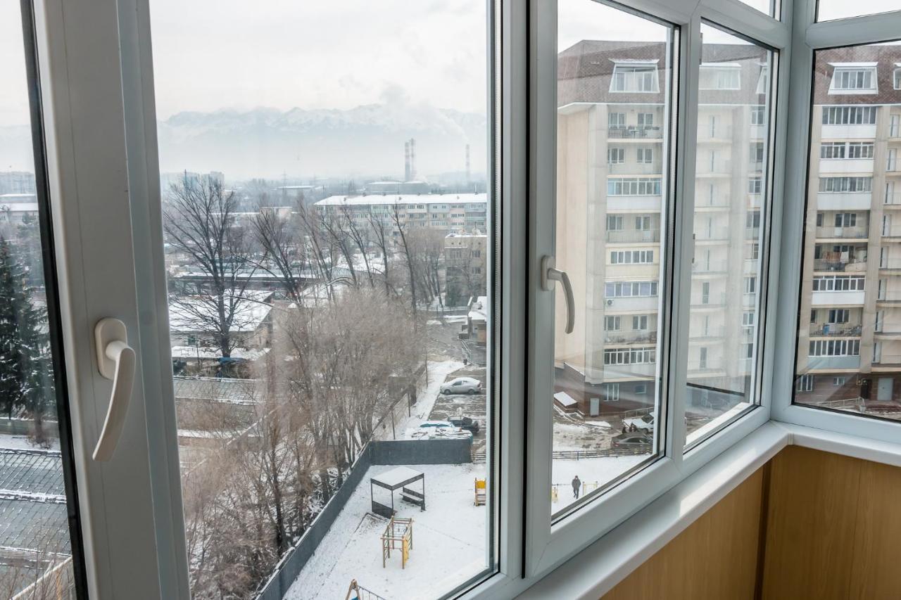 Apartments Akniet 233 - Asia Park Almaty Esterno foto